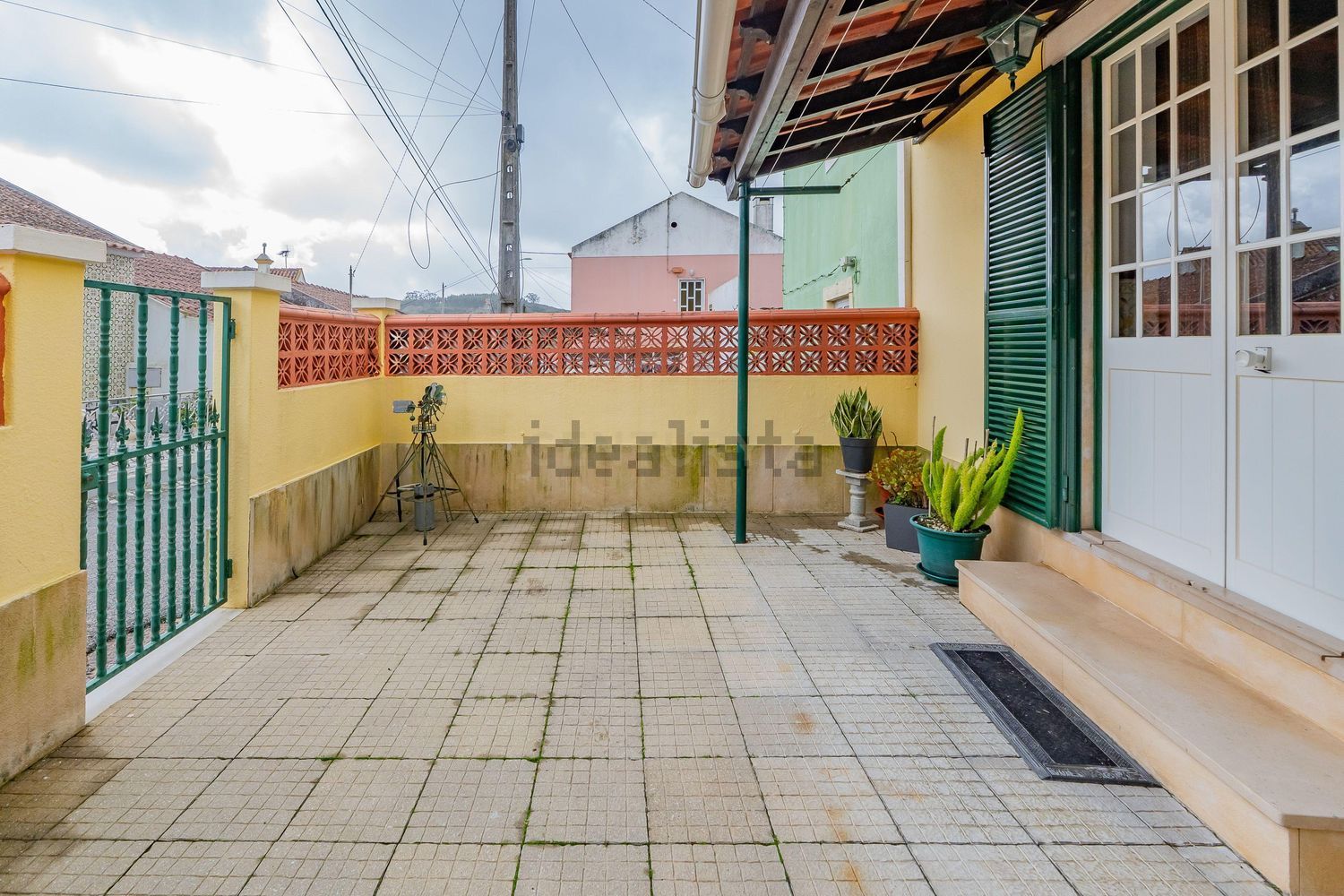 小楼房或独栋别墅出售在Rua Luís De Camões s/n - 阳台