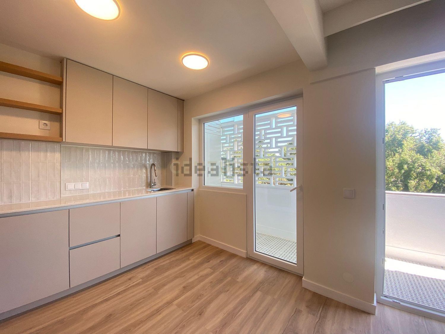 公寓 t2出售在Estrada da Luz, 238 - 厨房