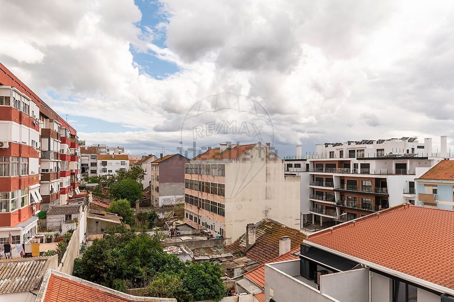 公寓 t3出售在Rua Almirante Reis - 视线