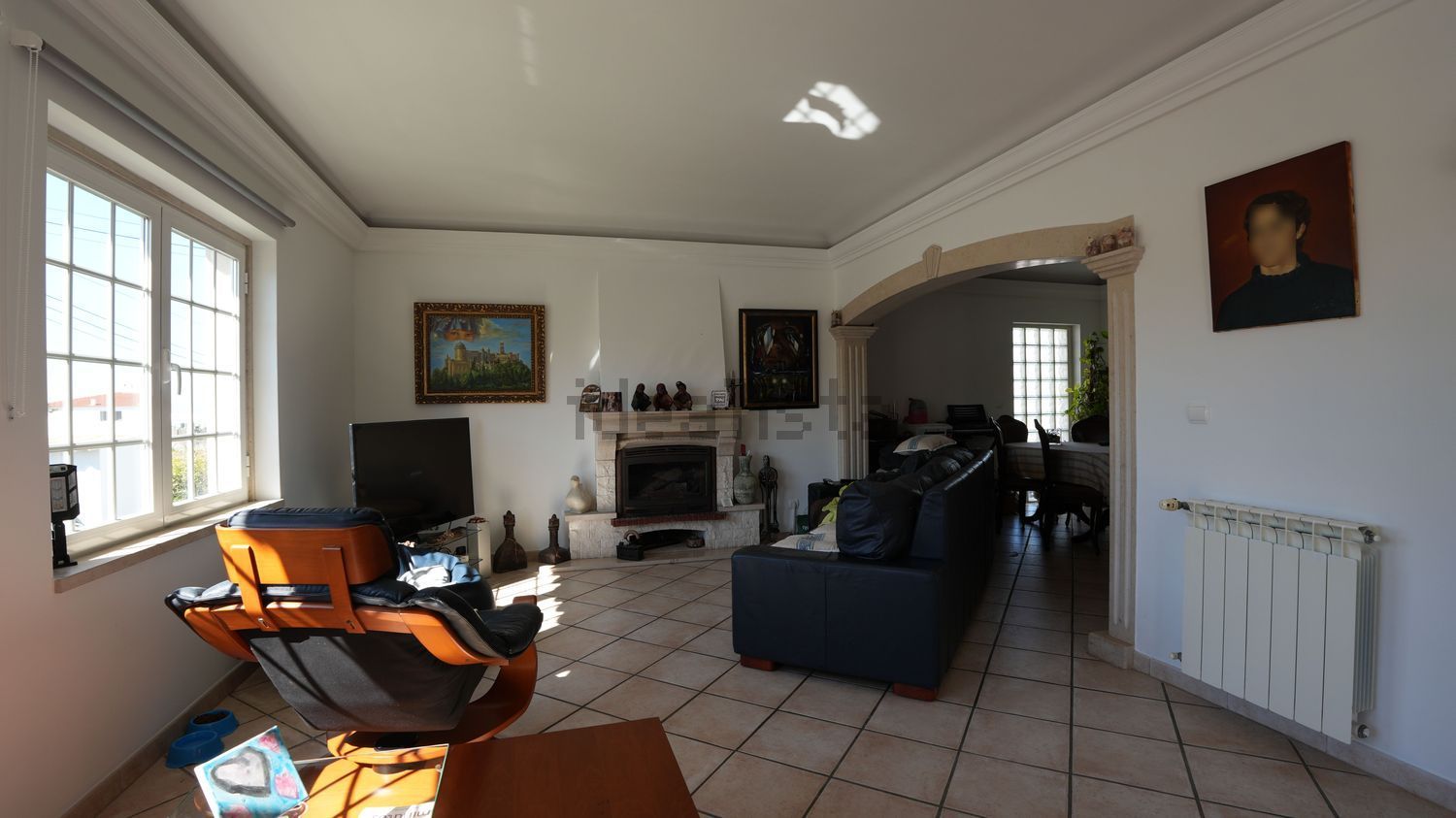 小楼房或独栋别墅出售在Estrada da Tomadia s/n - 客厅