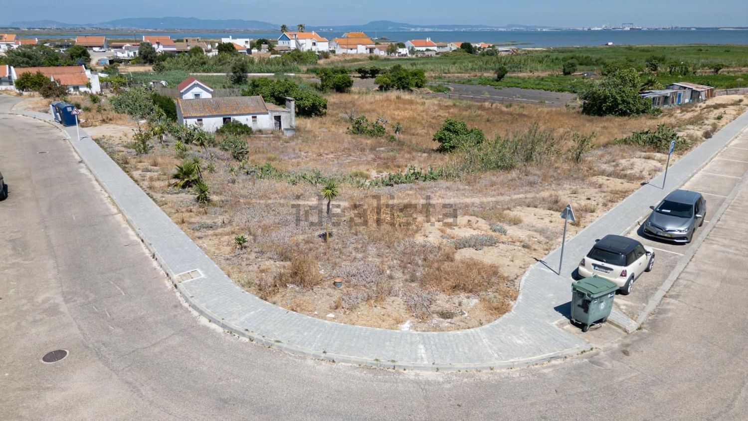 小楼房或独栋别墅出售在Estrada Sem Nome - 视线