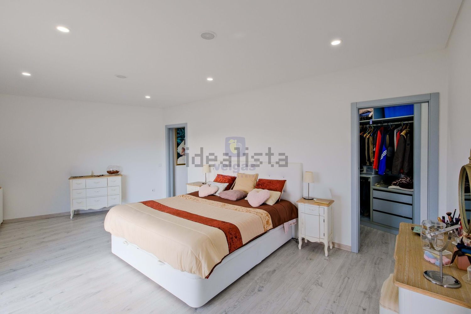 小楼房或别墅出售在Lousa - 卧室