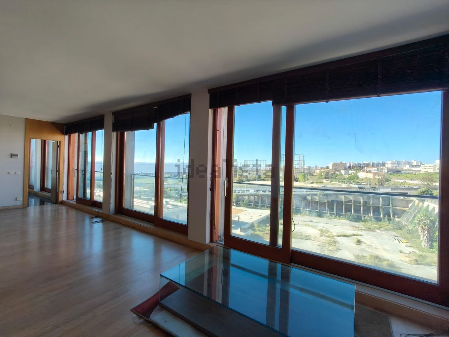 公寓 t4出售在Rua Gaivotas em Terra - 客厅