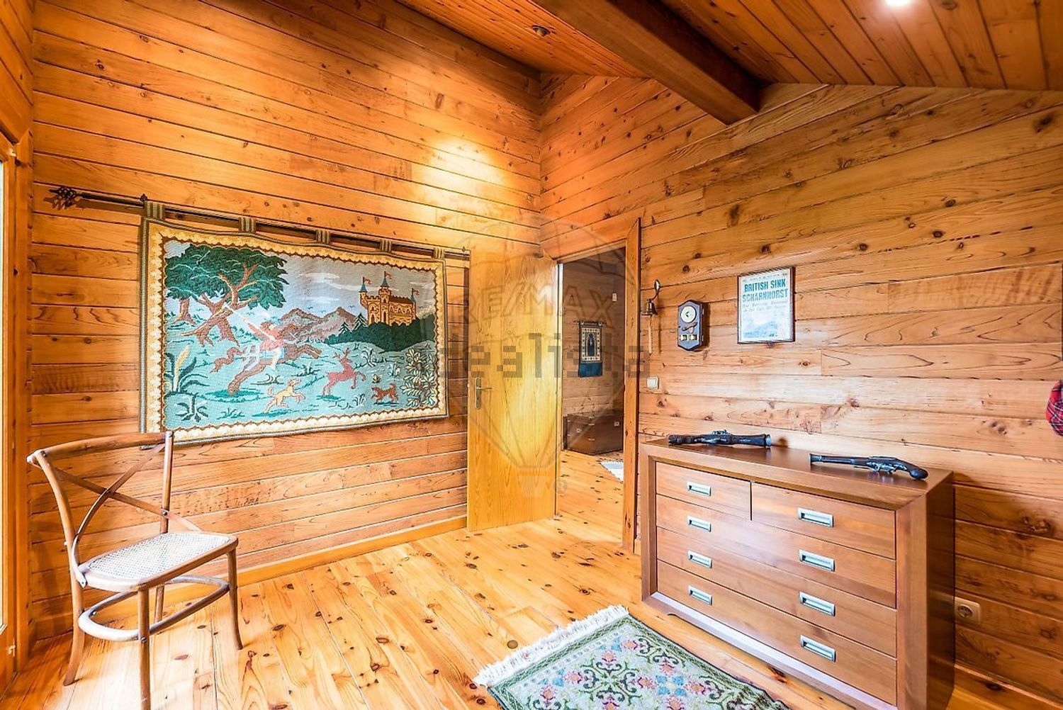 小楼房或独栋别墅出售Ip1 - 照片