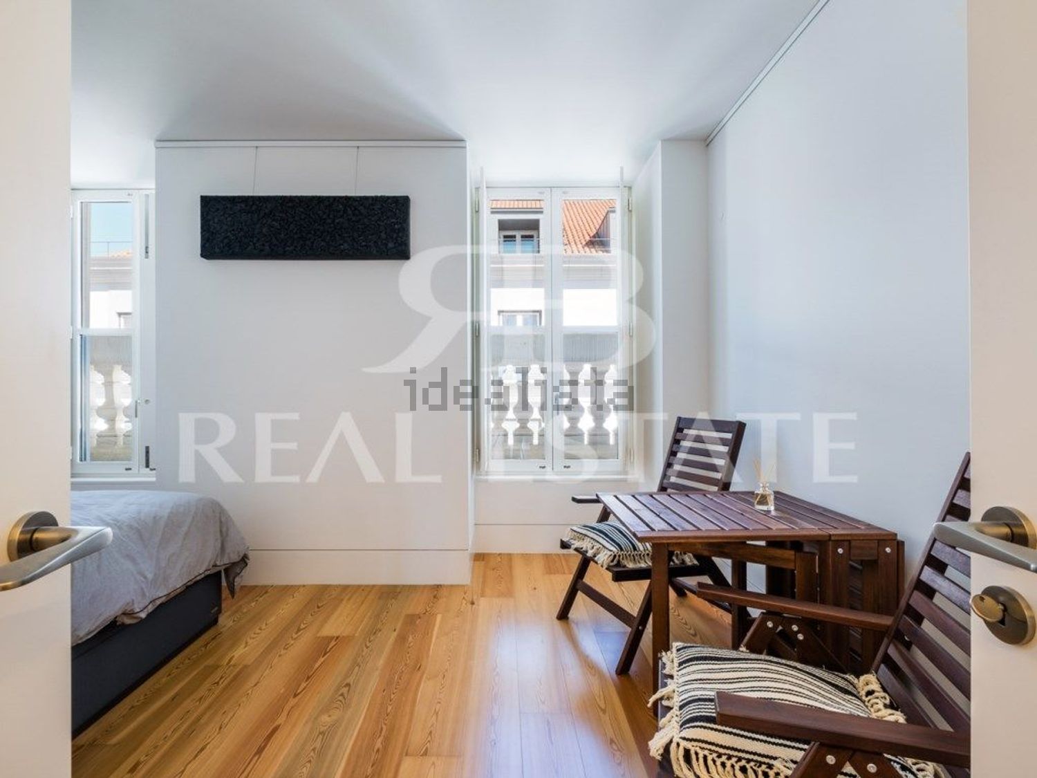 公寓 t3出售在Rua António Maria Cardoso, 11 - 客厅