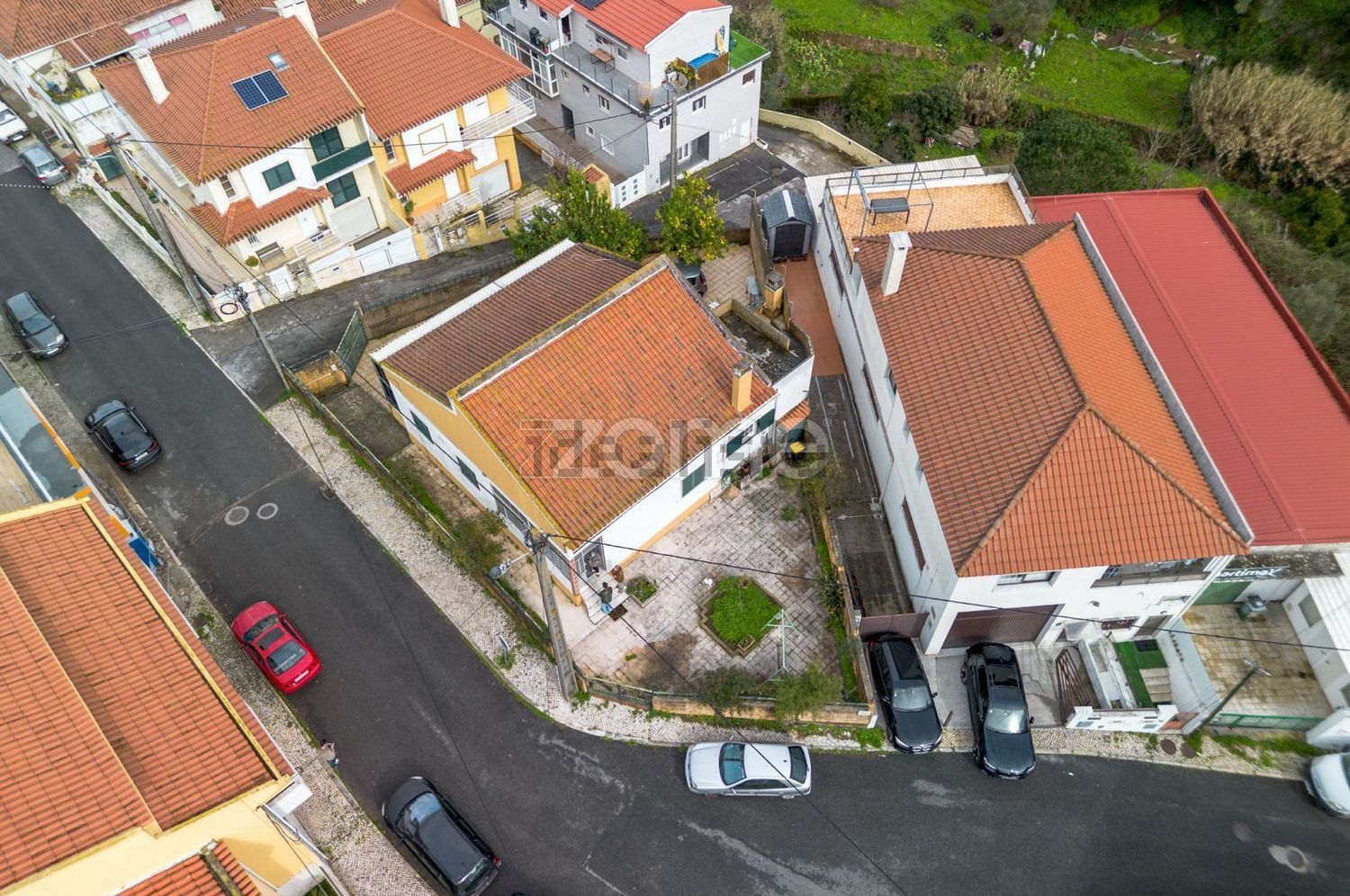 小楼房或独栋别墅出售在Rua Faustino Freitas, 31 - 视线