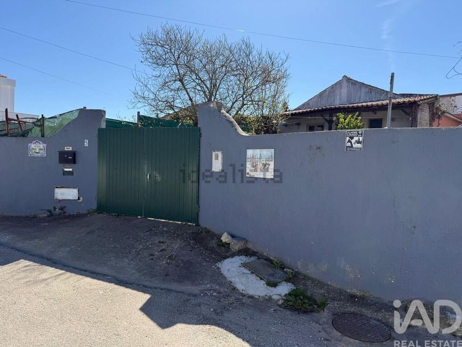 小楼房或别墅出售在São Bartolomeu dos Galegos e Moledo - 外立面