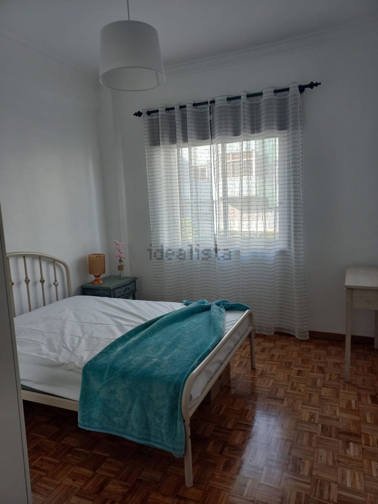 出租房间在Rua António José de Almeida, 3 - 卧室