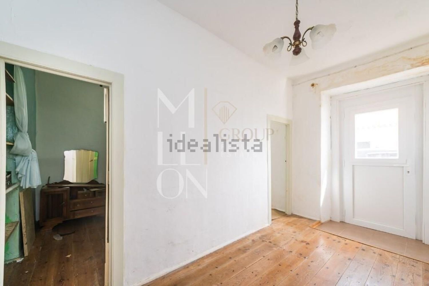 双拼别墅出售在Rua Combatentes da Grande Guerra s/n - 照片