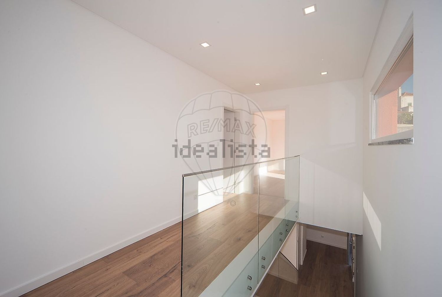 出租小楼房或独栋别墅Cm1318 - 照片