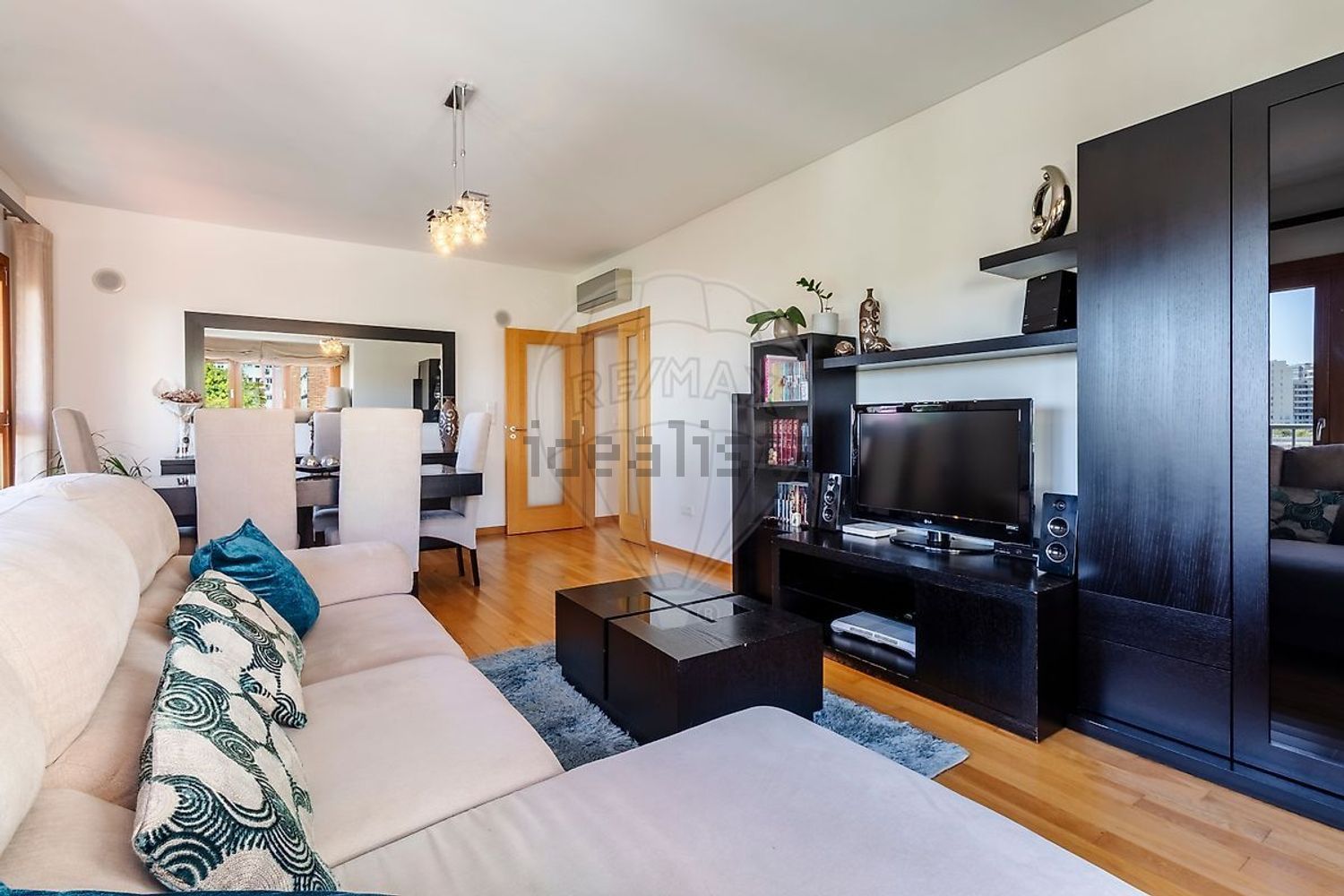 出租公寓 t2在Estrada São Bartolomeu - 客厅