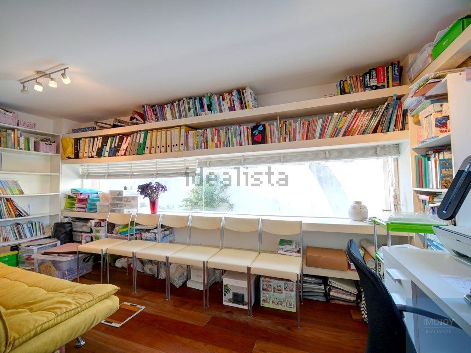 出租小楼房或独栋别墅在Rua Mato da Mina, 41 - 客厅