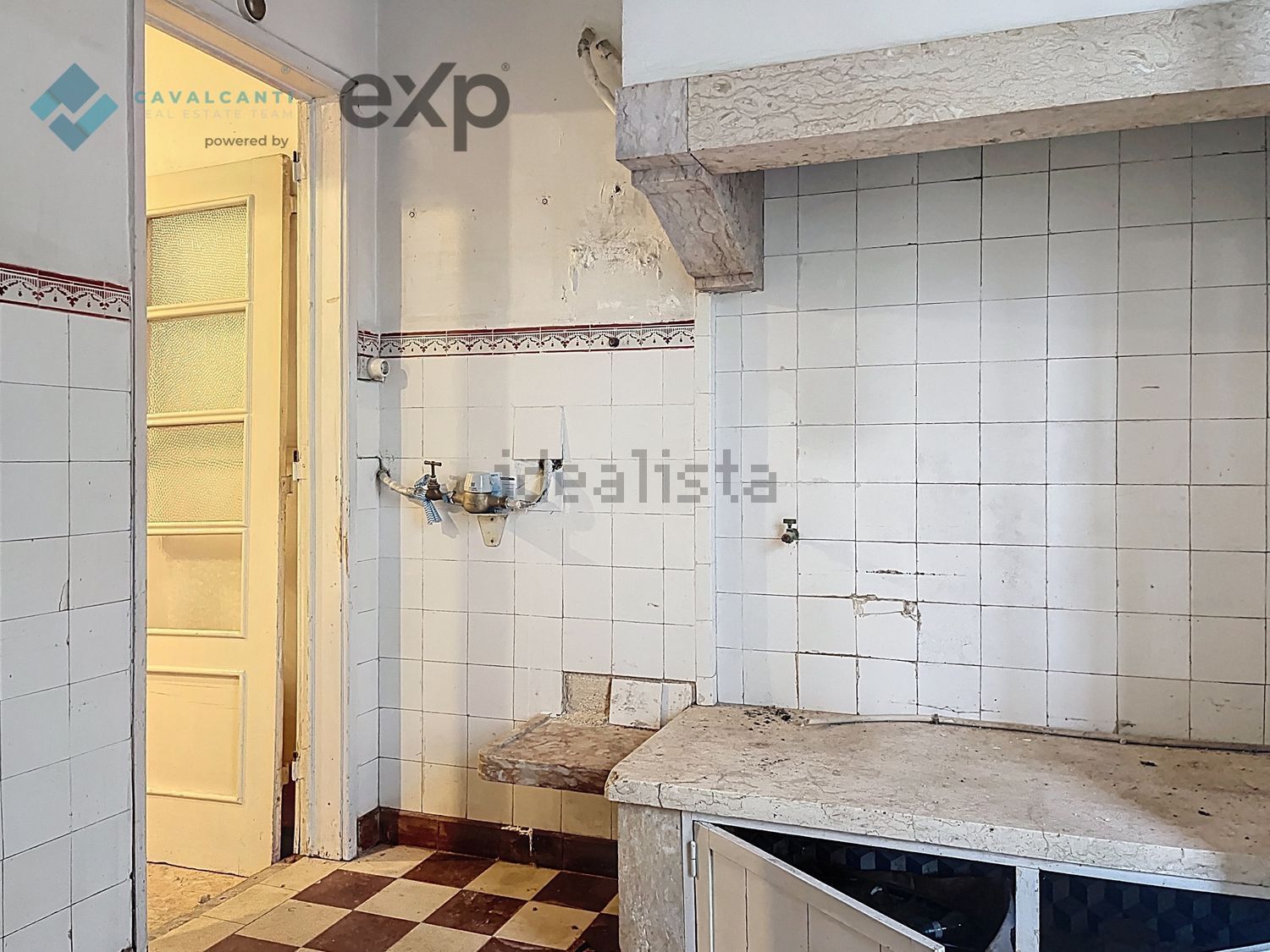 公寓 t3出售在Rua Barão de Sabrosa s/n - 厨房