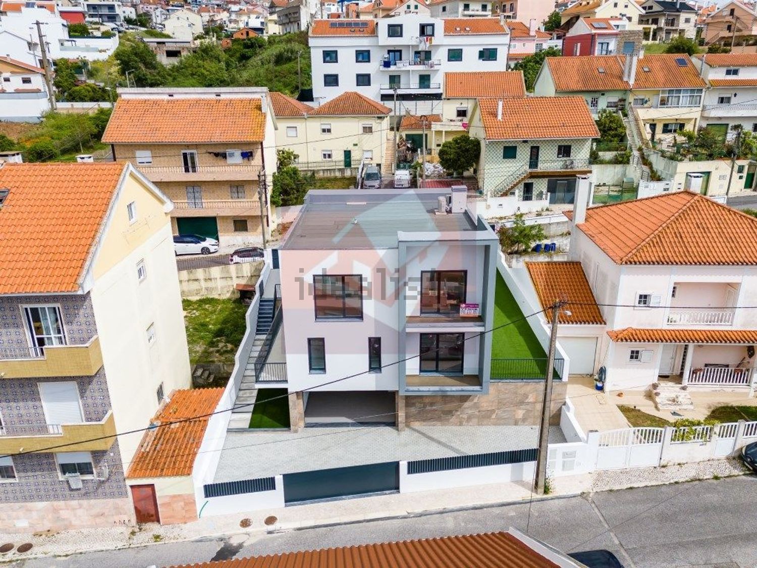 小楼房或独栋别墅出售在Pontinha e Famões - 照片