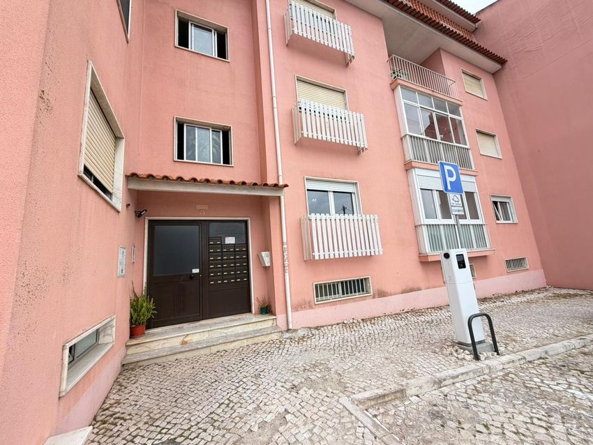 公寓 t3出售在Rua Mouzinho de Albuquerque