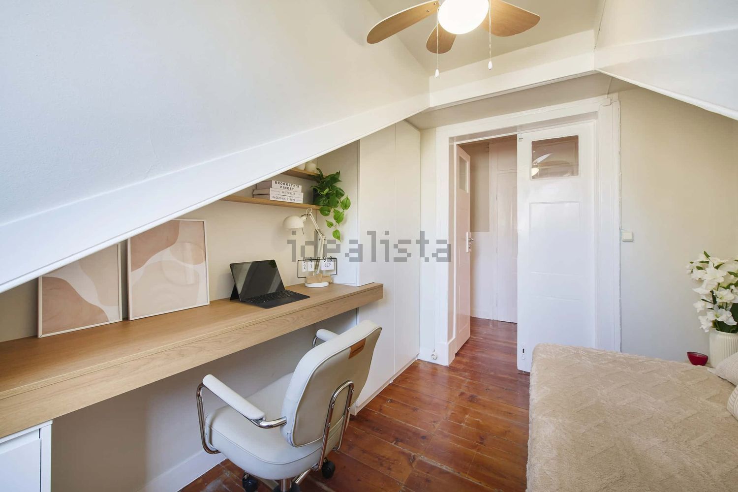 出租房间在Largo Vitorino Damásio, 2 - 客厅