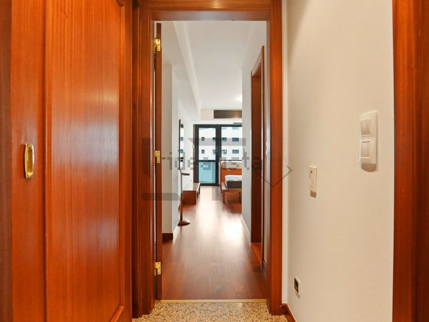 出租公寓 t2在Rua Comandante Cousteau - 过道