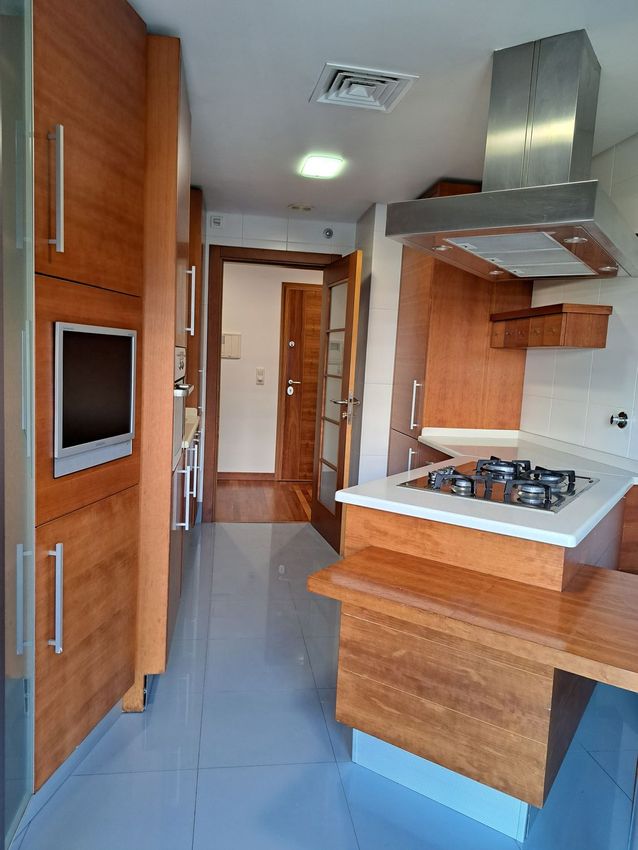 出租公寓 t2在Rua Marechal António de Spínola, 5