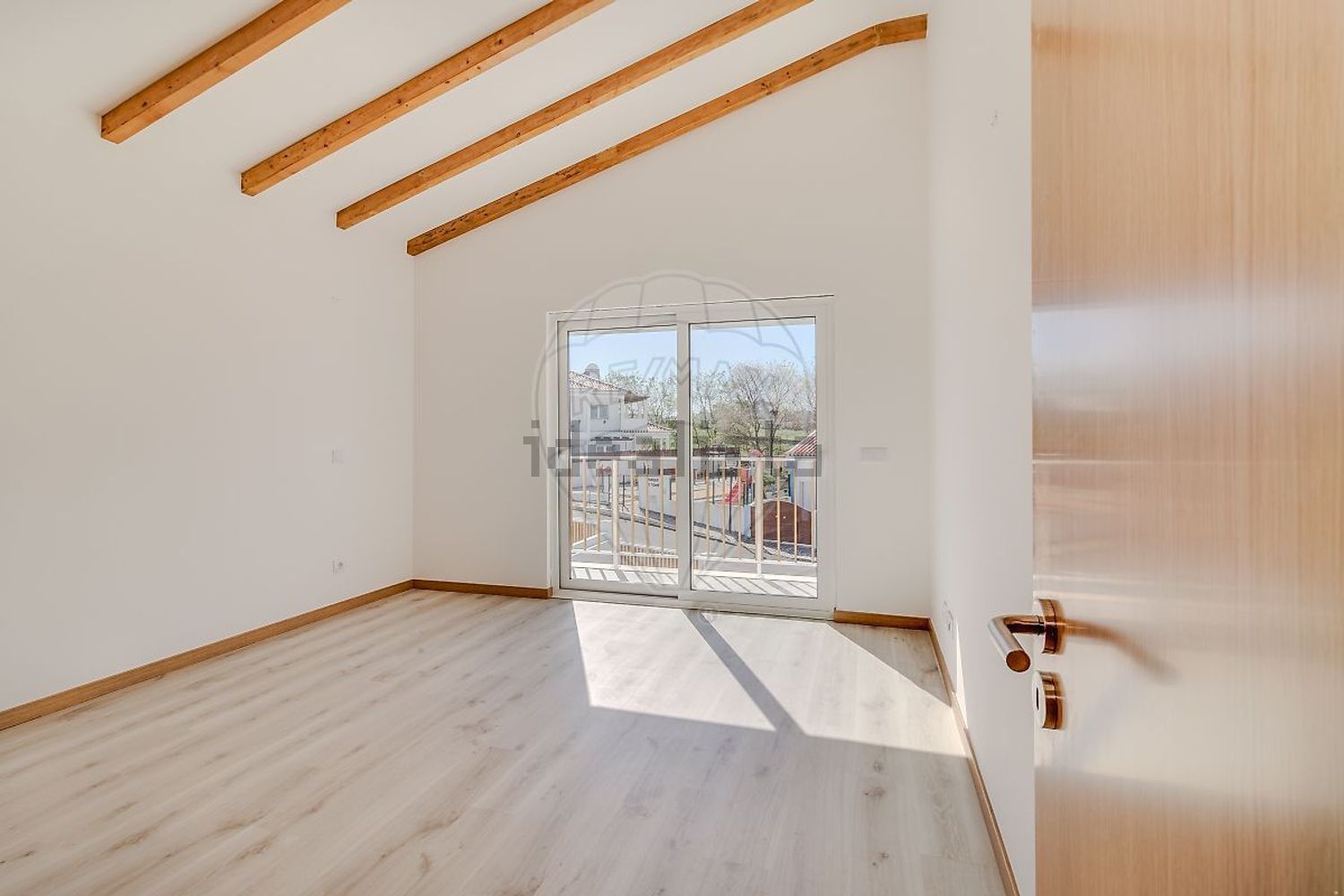 小楼房或独栋别墅出售在Rua da Cabine - 照片