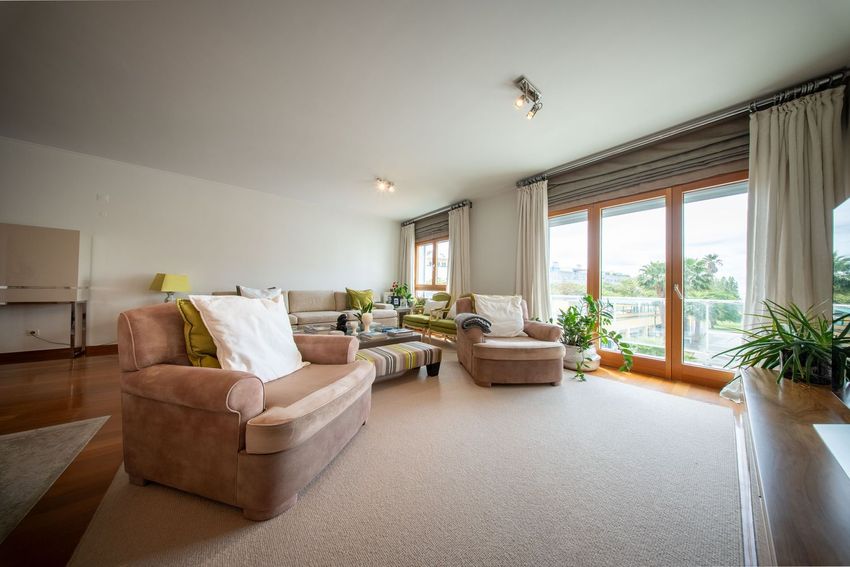 公寓 t4出售在Rua da Nau Catrineta, 1