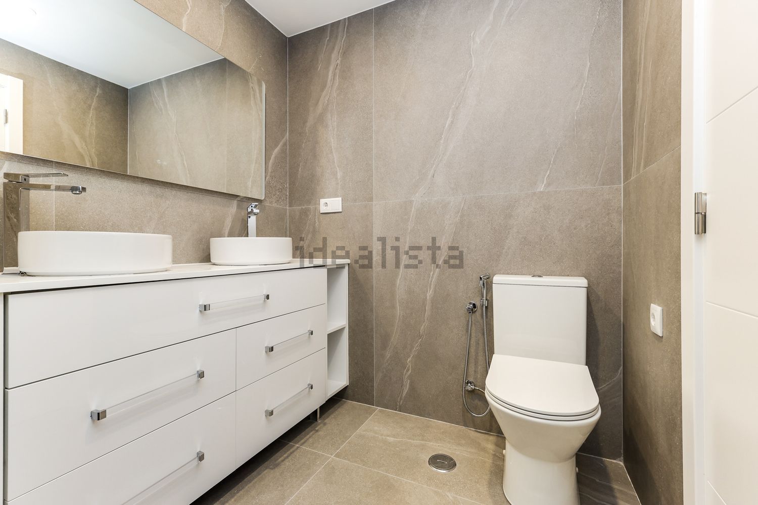 出租公寓 t4在Rua João das Regras, 35 - 卫生间