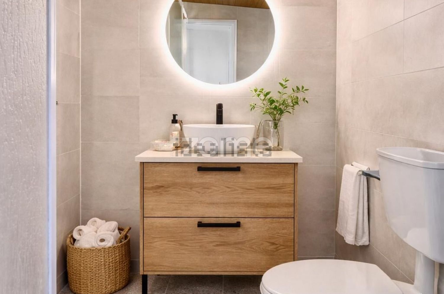 小楼房或独栋别墅出售在Rua C, 56 - 卫生间