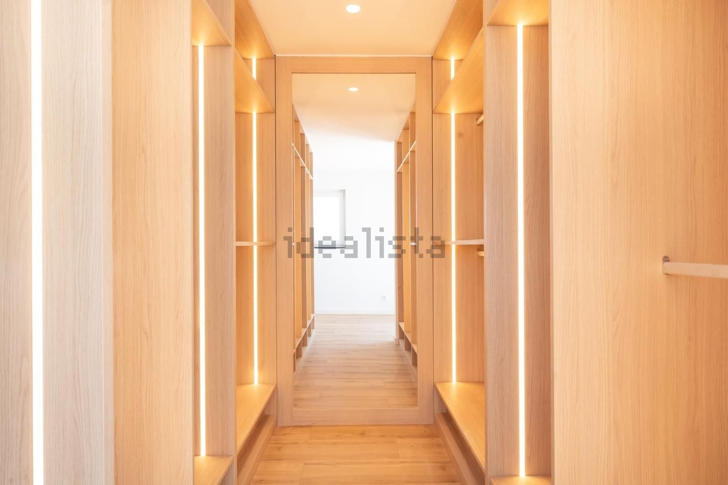 小楼房或独栋别墅出售在Beco do Algarvio - 过道