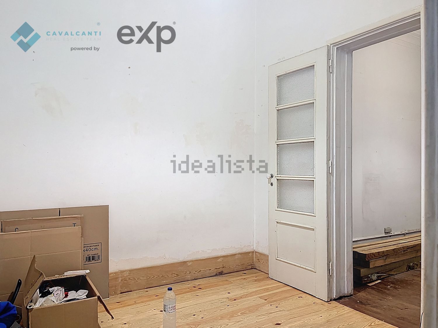 公寓 t3出售在Rua Barão de Sabrosa s/n - 居住