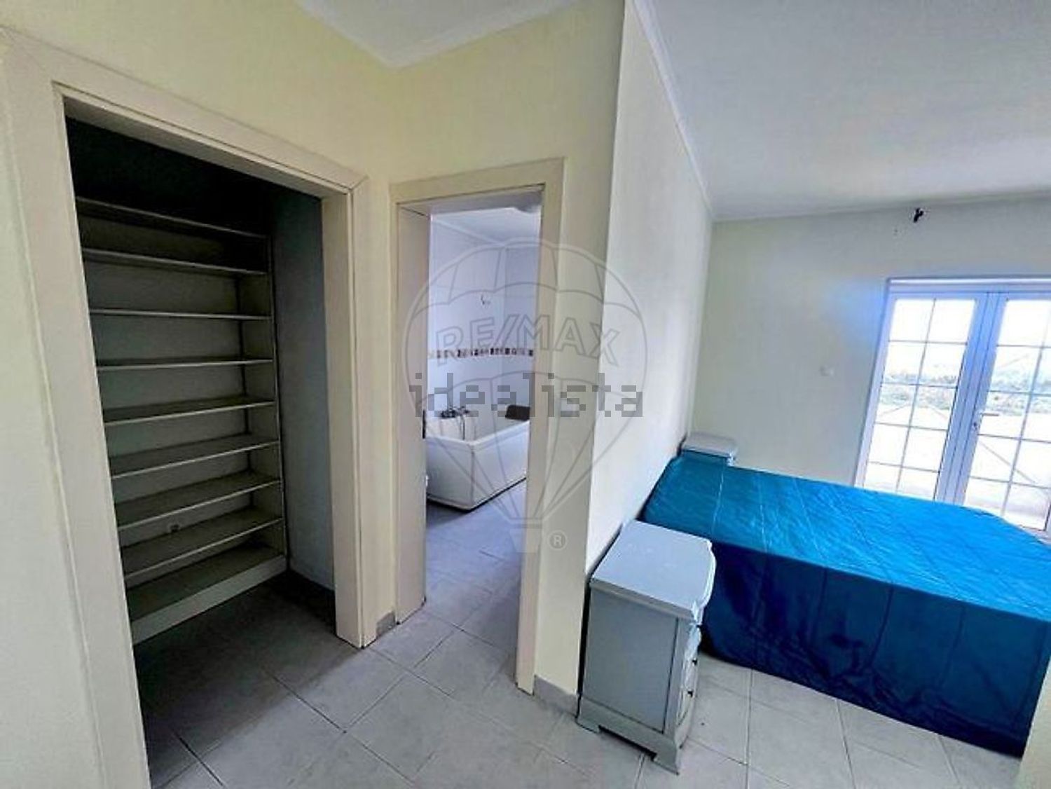 小楼房或独栋别墅出售在Rua do Cabeço - 卧室