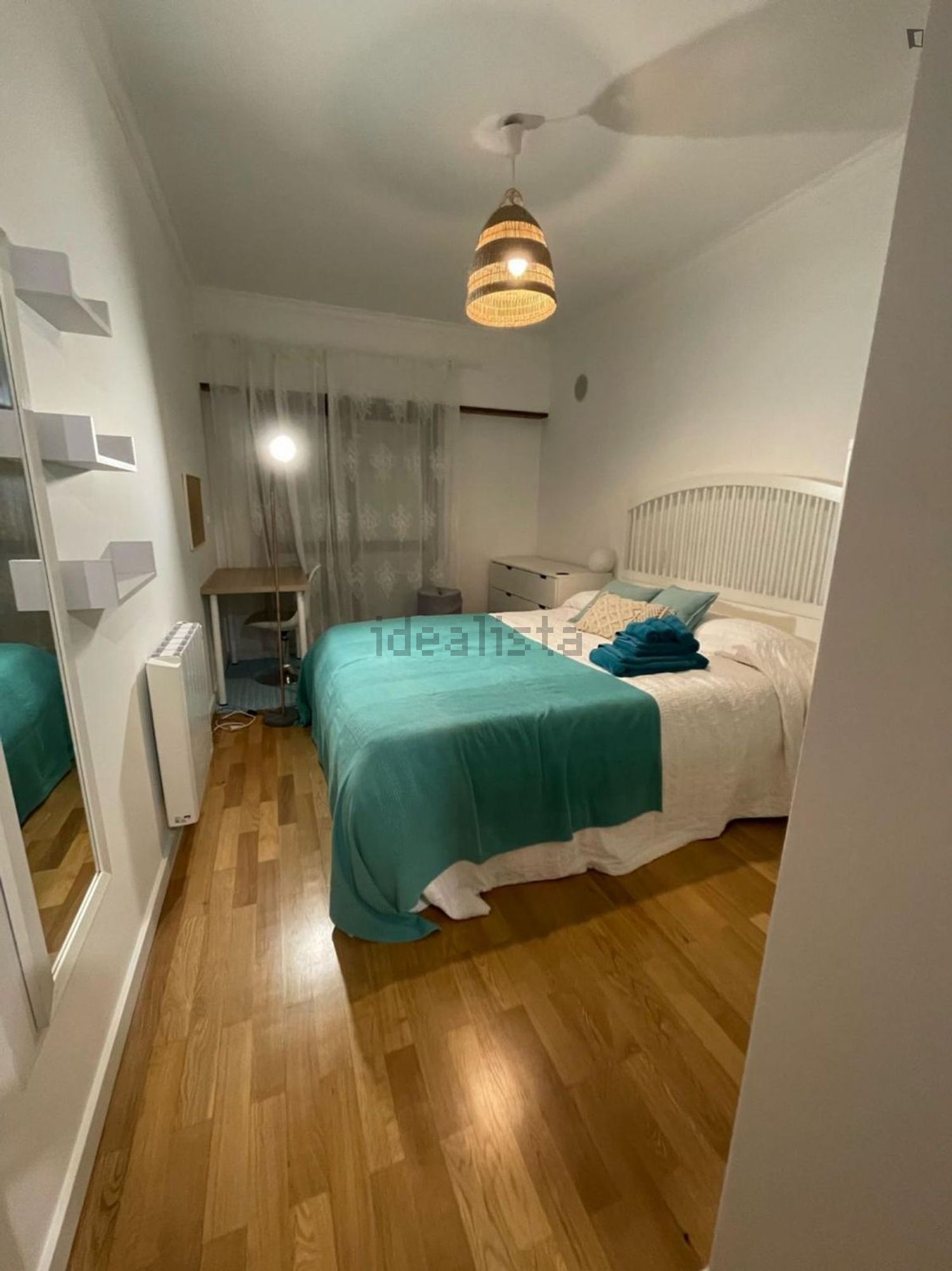 出租房间在Rua Bernardino Machado - 卧室