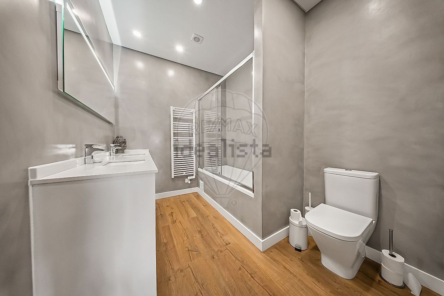 小楼房或独栋别墅出售在Bairro Vila Morena - 卫生间