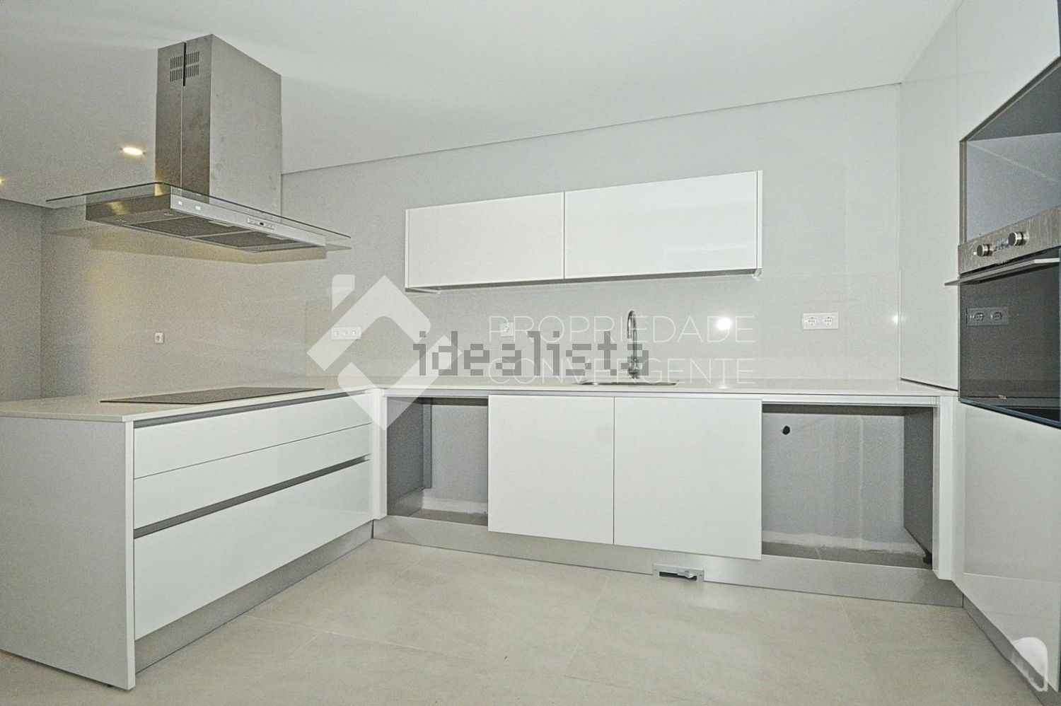 双拼别墅出售在Centro - 厨房