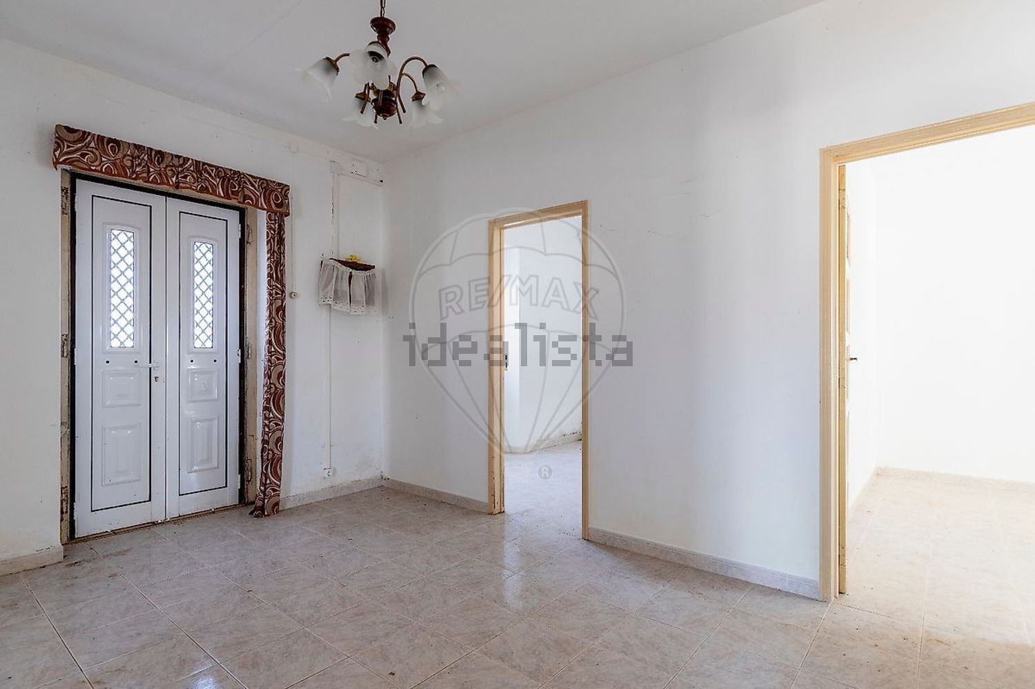 小楼房或独栋别墅出售在Rua da Guerra Peninsular - 居住