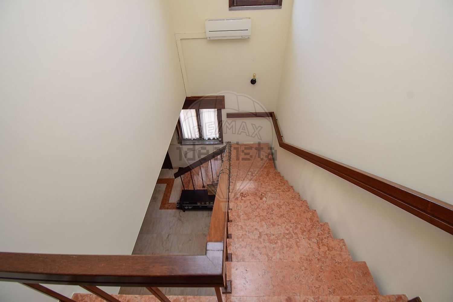 小楼房或独栋别墅出售在Rua da Quinta das Palmeiras - 详情