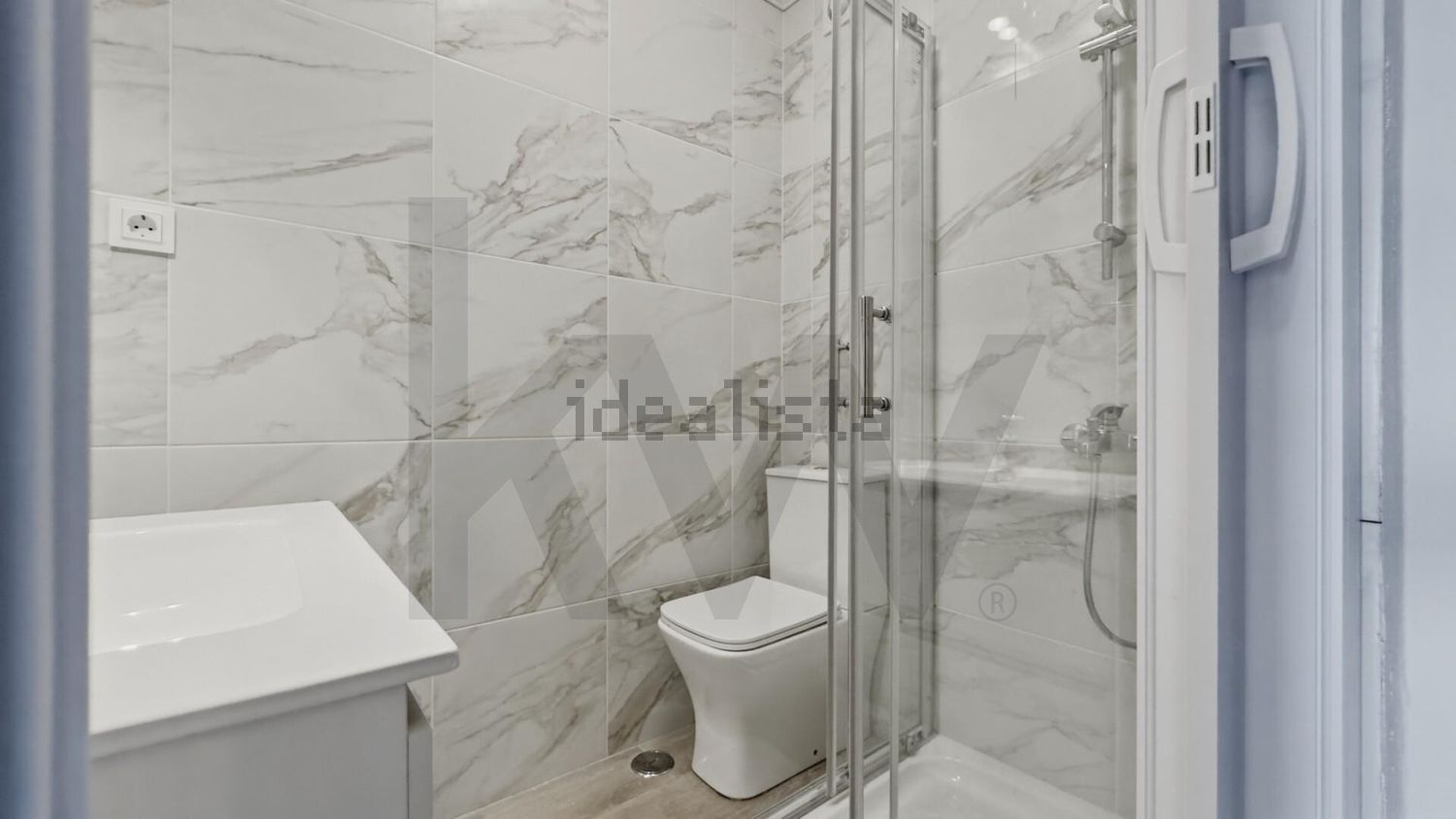 公寓 t2出售在Olivais - 卫生间