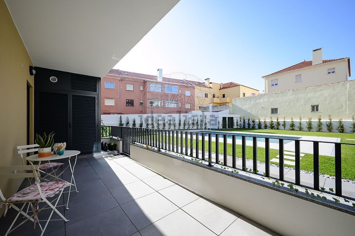 公寓 t2出售在Rua 25 de Abril - 阳台