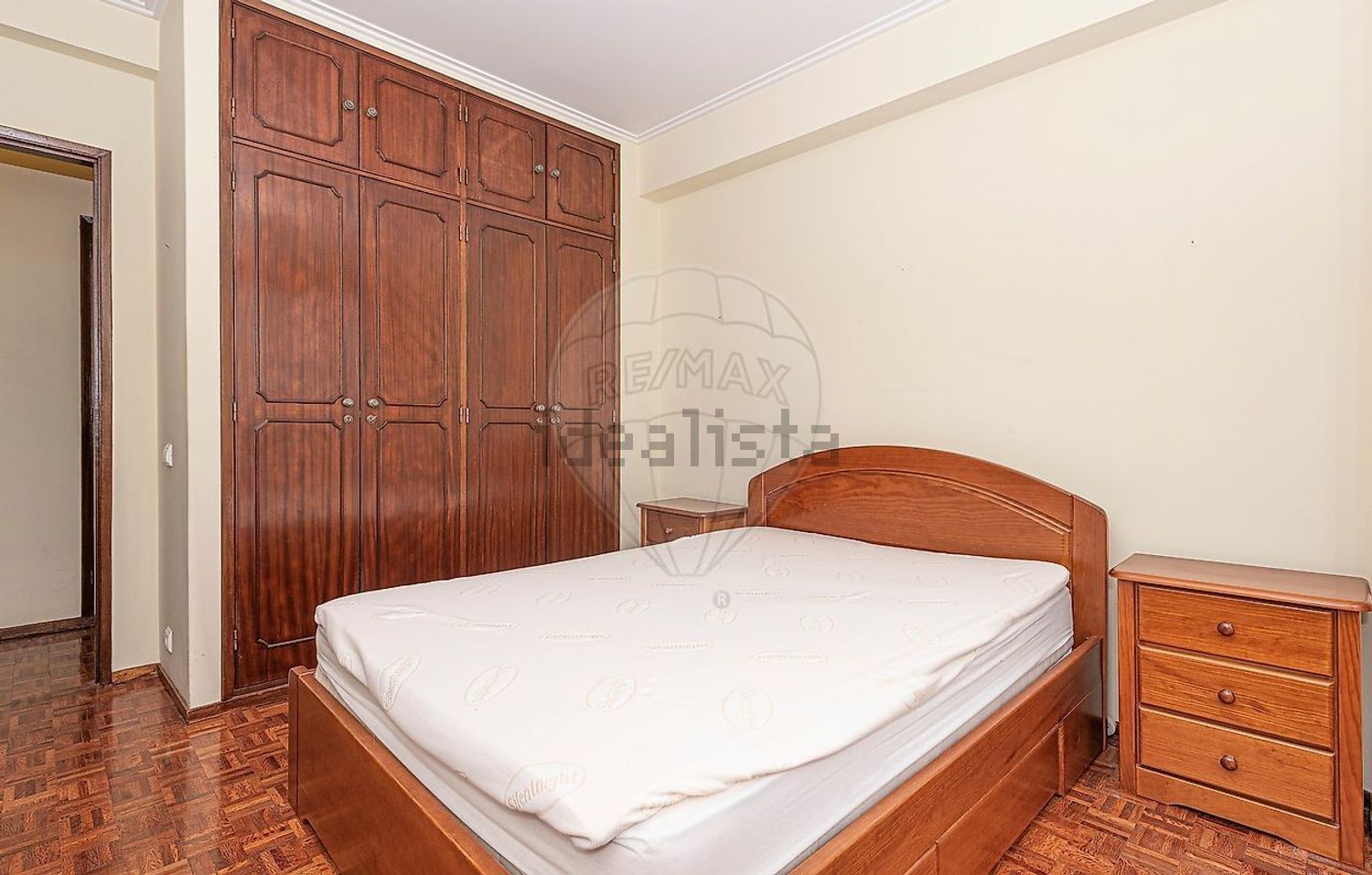 公寓 t3出售在Rua Júlio Dinis - 卧室