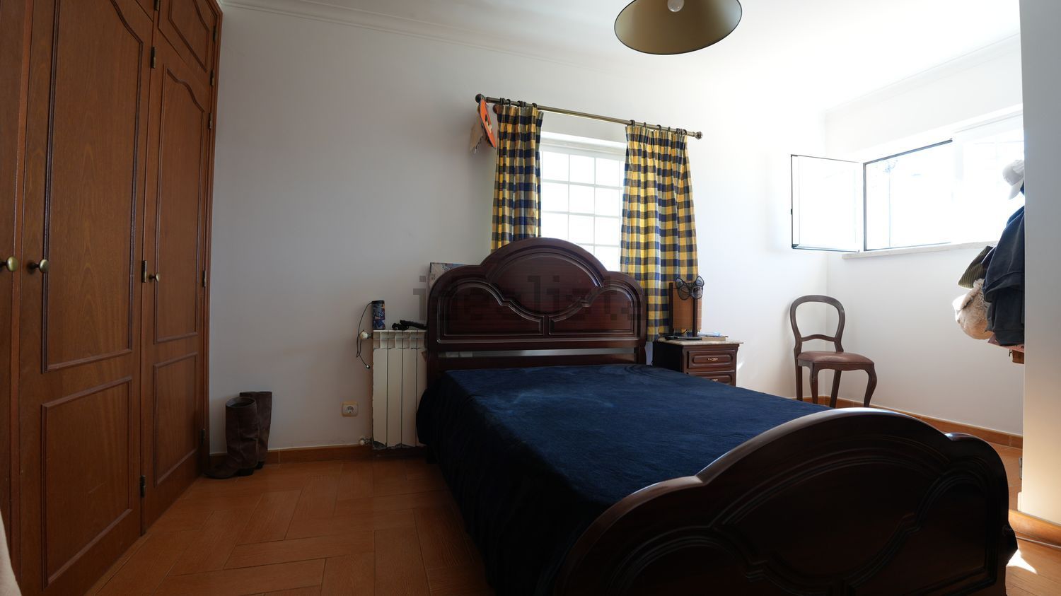 小楼房或独栋别墅出售在Estrada da Tomadia s/n - 卧室