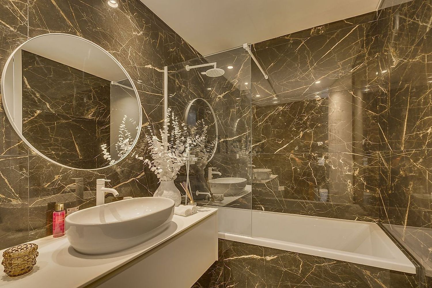 小楼房或独栋别墅出售在Avenida Nossa Senhora da Esperança - 卫生间