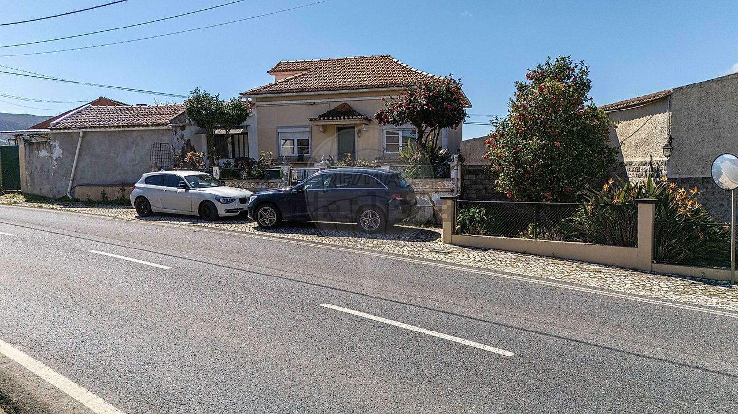 小楼房或独栋别墅出售N115-1 - 照片