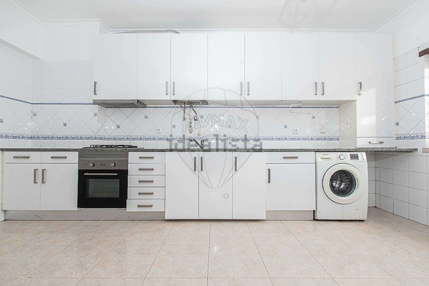 出租公寓 t2在Rua de Padre António Bianchi - 厨房