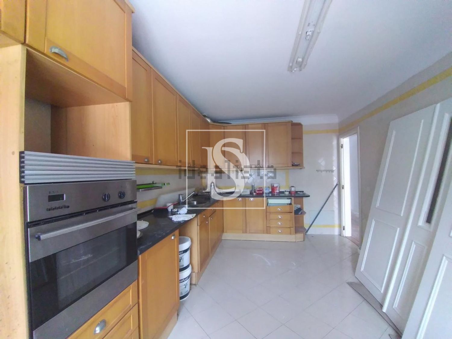 小楼房或独栋别墅出售在Rio Mouro Velho - Alto do Forte - 厨房