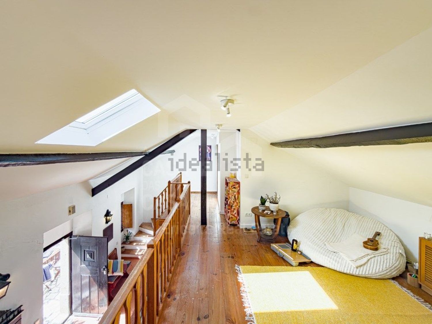 小楼房或独栋别墅出售在São Pedro da Cadeira - 详情