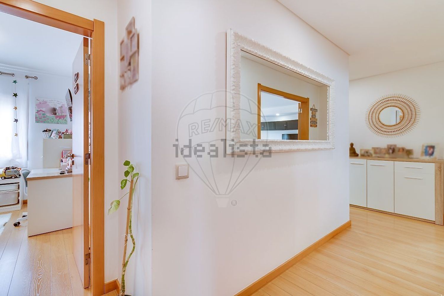 公寓 t2出售在Rua e C8 - 过道