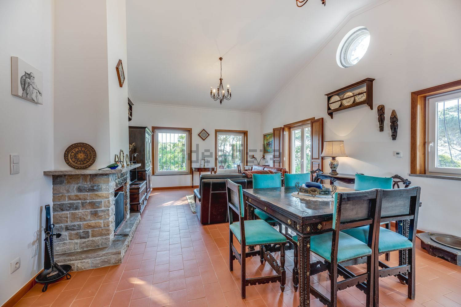 小楼房或独栋别墅出售在Caminho do Rio Touro - 客厅