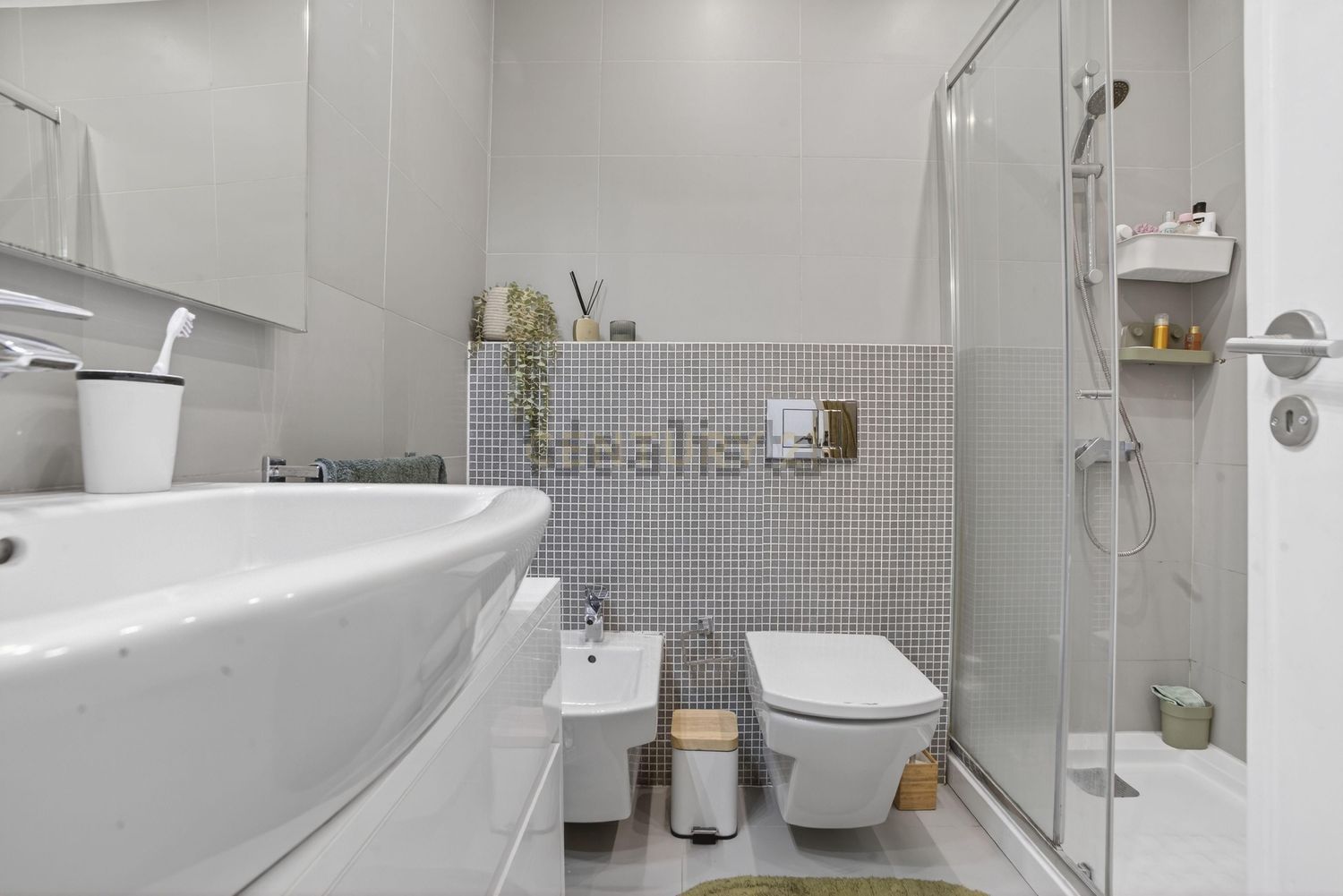 公寓 t2出售在Estrada da Ameixoeira, 27 - 卫生间