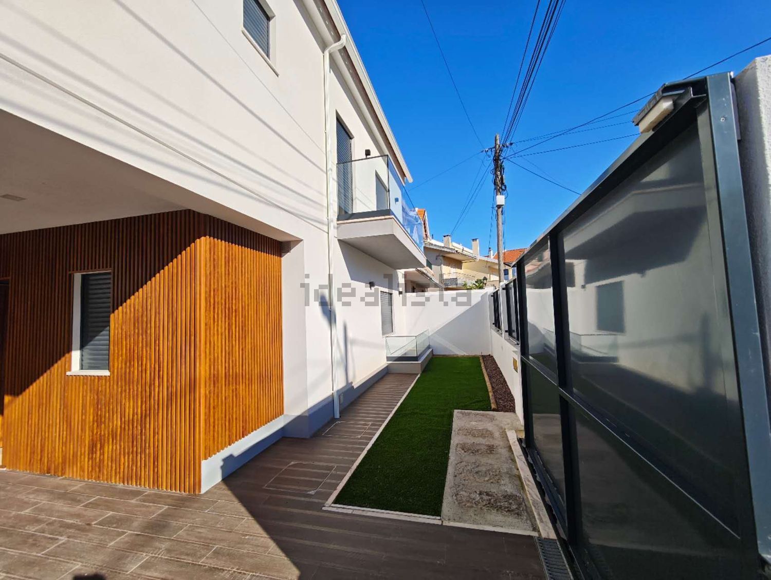 出租小楼房或独栋别墅在Praceta Santa Rita de Cássia - 花园