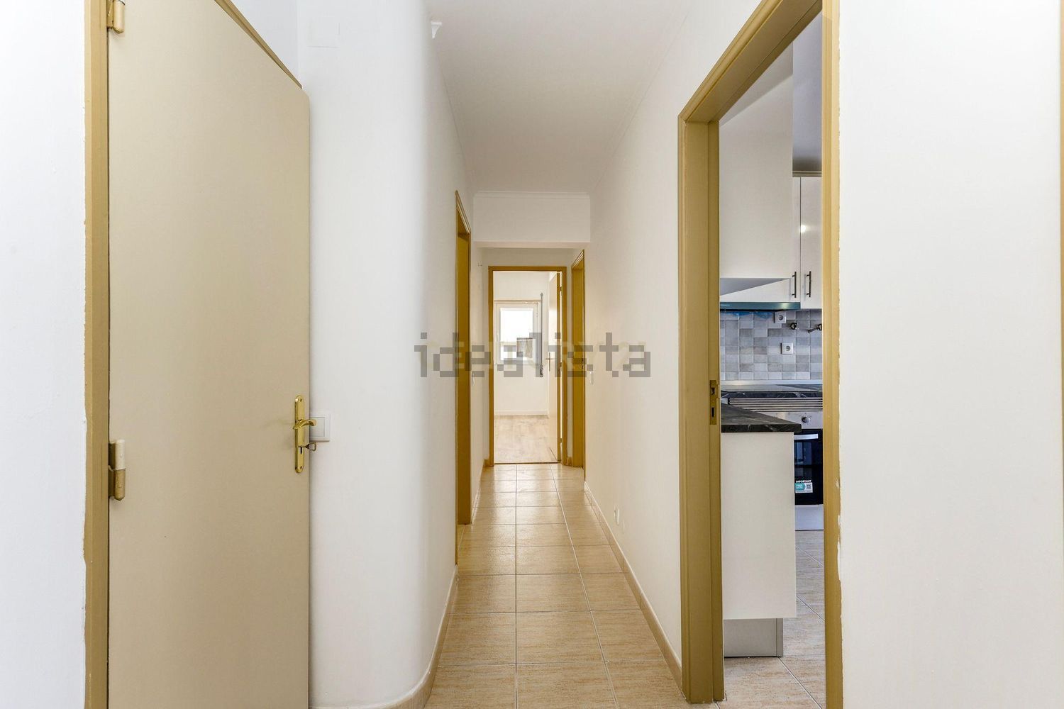 出租公寓 t2在Rua Samuel de Carvalho, 34 - 过道