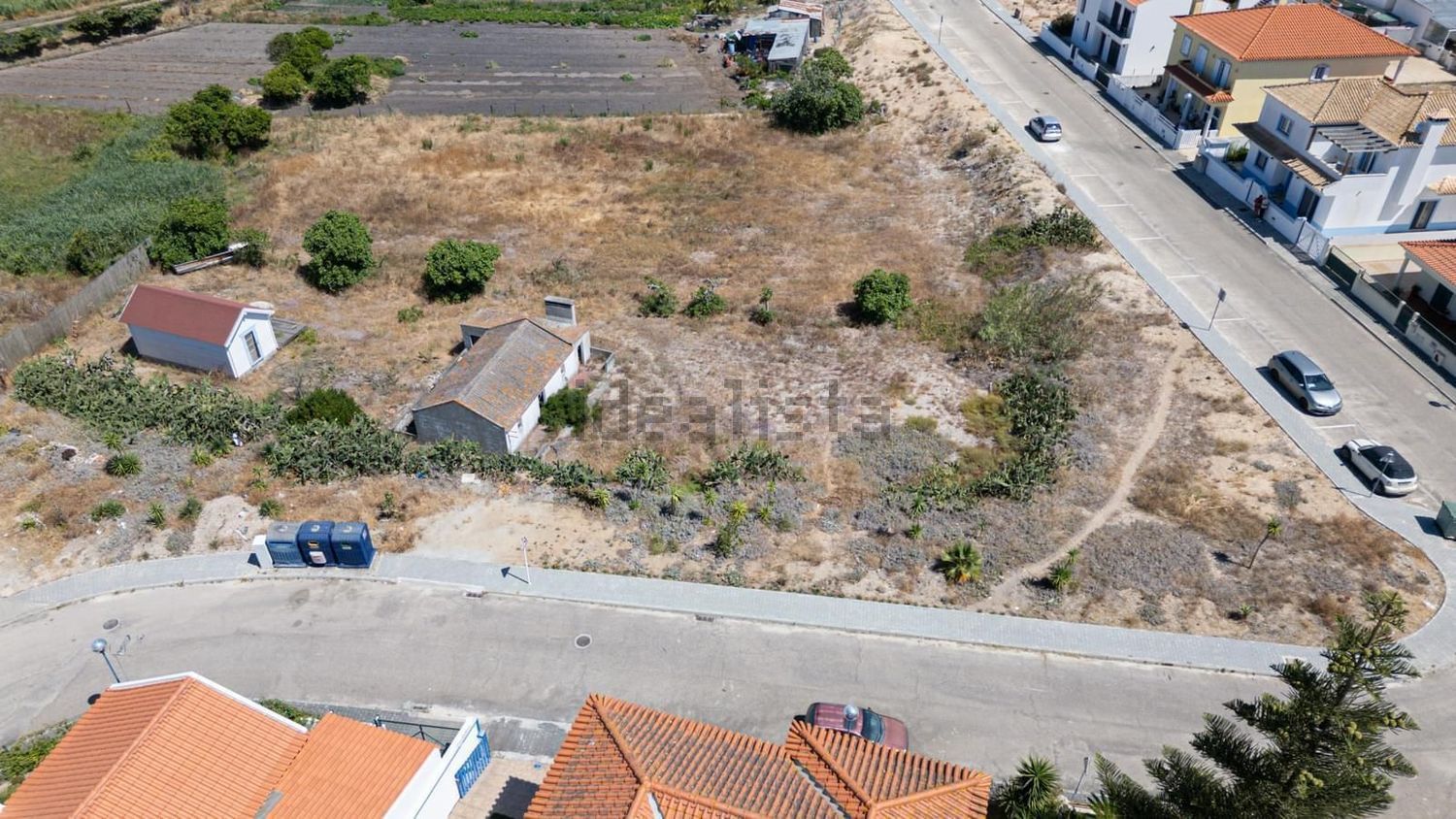 小楼房或独栋别墅出售在Estrada Sem Nome - 照片