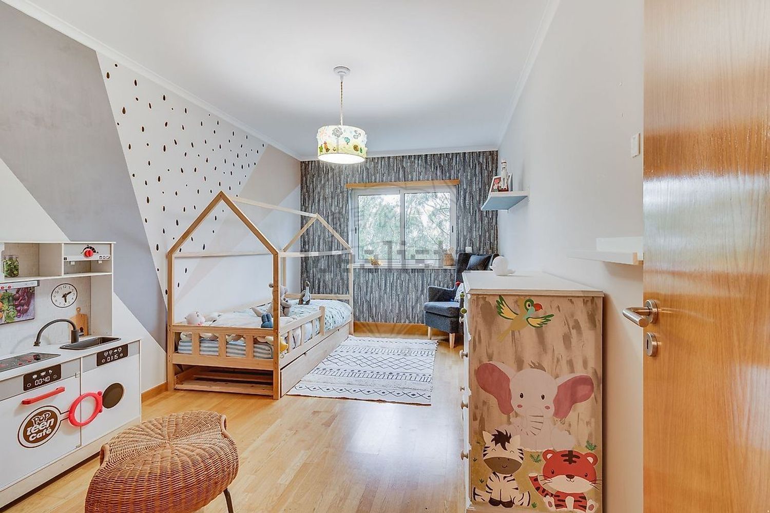 公寓 t3出售在Avenida Marechal Gomes da Costa - 卧室